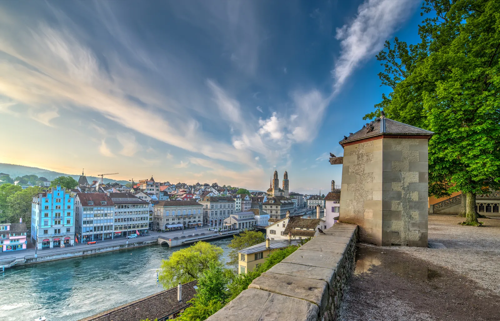 Lindenhof, o terraço sobre o Limmat no alto da Altstadt